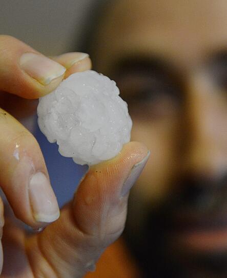 Golfballgroße Hagelkörner: In der Nacht auf Christi Himmelfahrt hat in Bayern ein starkes Gewitter gewütet. Auch in Südbaden (Bilder) hat das Unwetter getobt. Die Bilder...