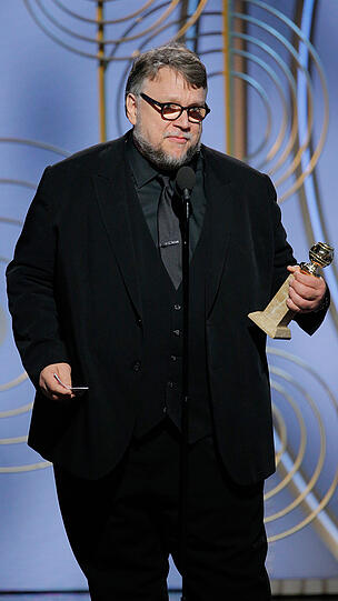 Guillermo del Toro mit der Auszeichnung für die beste Regie für "Shape of Water".