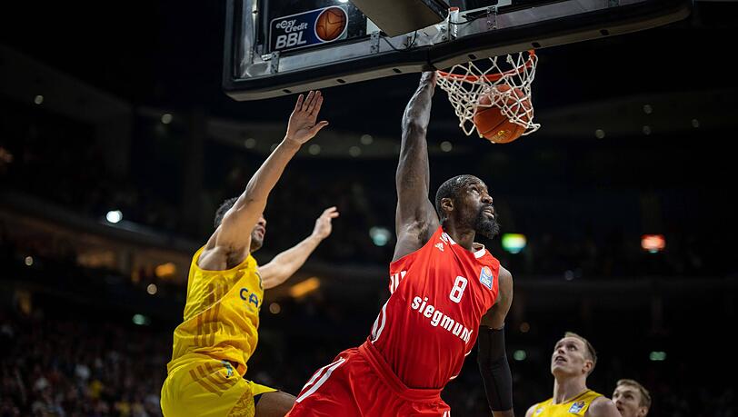 US-Center Othello Hunter war gegen Alba Berlin bester Werfer.