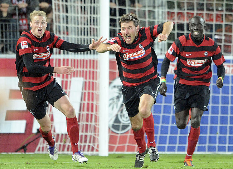 &bdquo;Ich war selbst mal Schiri. Ich weiß, wie schwer das ist.&ldquo; Freiburgs Doppel-Torschütze Stefan Reisinger zu seinem annullierten dritten Treffer im Spiel gegen Hertha BSC.