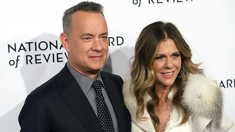 Tom Hanks und seine Frau Rita Wilson sind unter den Prominenten, die sich mit Corona infiziert haben
