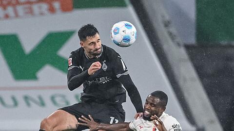 Kopfballstark: Tim Kleindienst (l). Mit dem Kopf traf er auch in Augsburg.