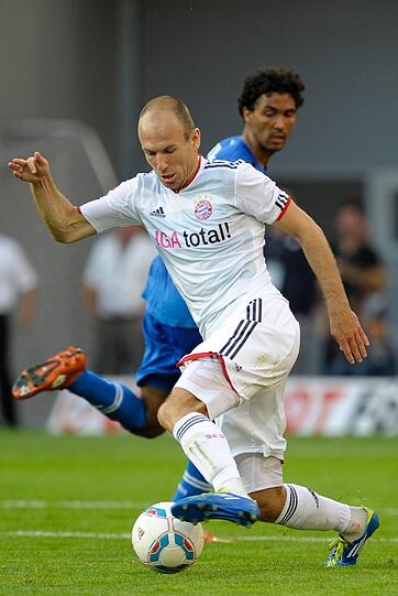 ARJEN ROBBEN: Der Niederländer fand nie eine Bindung zum Spiel, seine Einwechslung verpuffte wirkungslos. Note 5