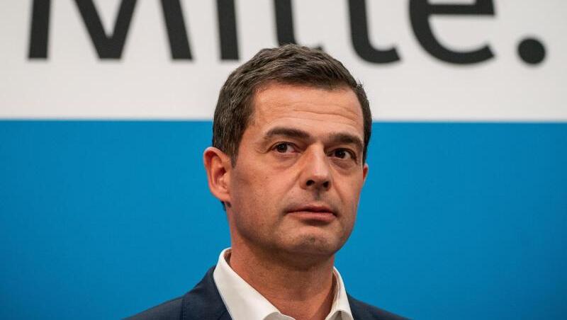 Thüringens CDU-Chef Mike Mohring denkt laut über eine Vier-Parteien-Minderheitsregierung nachg. Thüringens CDU-Chef Mike Mohring denkt laut über eine Vier-Parteien-Minderheitsregierung nachg.