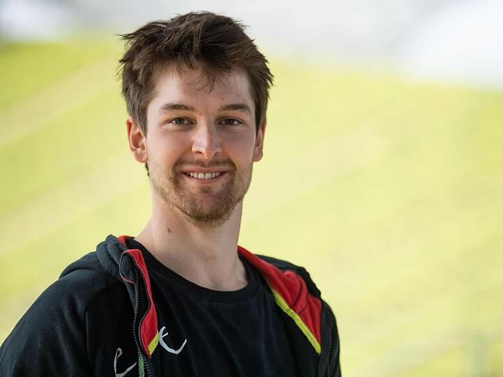 Der deutsche Kletterer Jan Hojer am Rande des Boulder-Weltcups in München. Foto: Lino Mirgeler