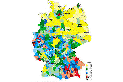 In Nürnberg sieht man schwarz &ndash; jedenfalls, wenn es nach den verursachten Unfällen und den Versicherern geht. Auf der Karte sehen Sie, wo die Kfz-Haftpflicht günstig (gelb) und teuer (schwarz) ist.