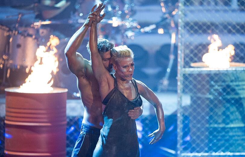 Die atemberaubende Perfomance zu ihrem Song "Try"