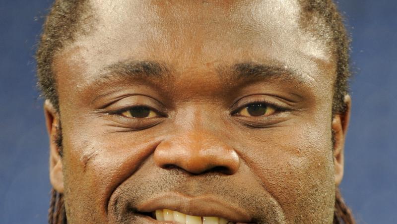 Zerknirscht: Ex-Nationalspieler Gerlad Asamoah, der seinen Lappen abgeben muss. Zerknirscht: Ex-Nationalspieler Gerlad Asamoah, der seinen Lappen abgeben muss.