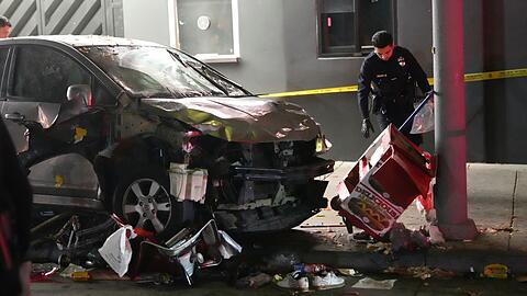 Der Fahrer, dessen Auto in die Menschenmenge in East Hollywood fuhr, soll bewusstlos gewesen sein.