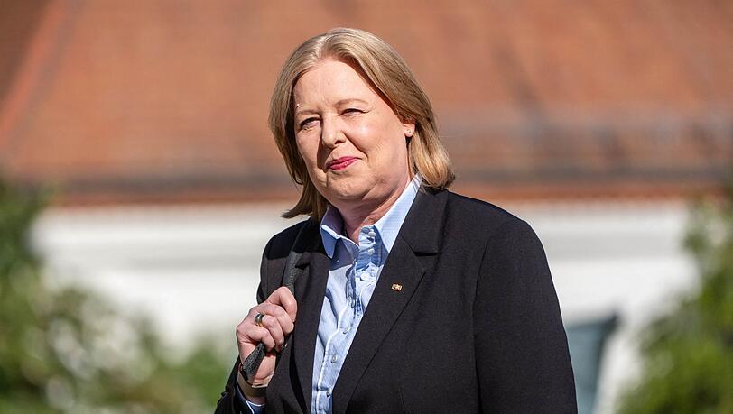 Bundesarbeitsministerin Bas macht keinen Hehl daraus, dass sie keine Anhängerin der geplanten Pflicht zur sofortigen Krankschreibung ist. (Archivbild) Bundesarbeitsministerin Bas macht keinen Hehl daraus, dass sie keine Anhängerin der geplanten Pflicht zur sofortigen Krankschreibung ist. (Archivbild)