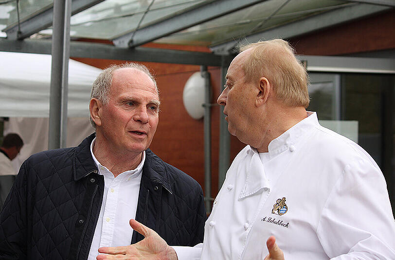 Überraschungsgäste waren Uli Hoeneß und Sternekoch Alfons Schuhbeck.