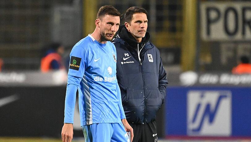 Frustration machte sich bei Philipp Maier und seinem Trainer Patrick Glöckner nach der 0:3-Pleite gegen Bielfeld breit.