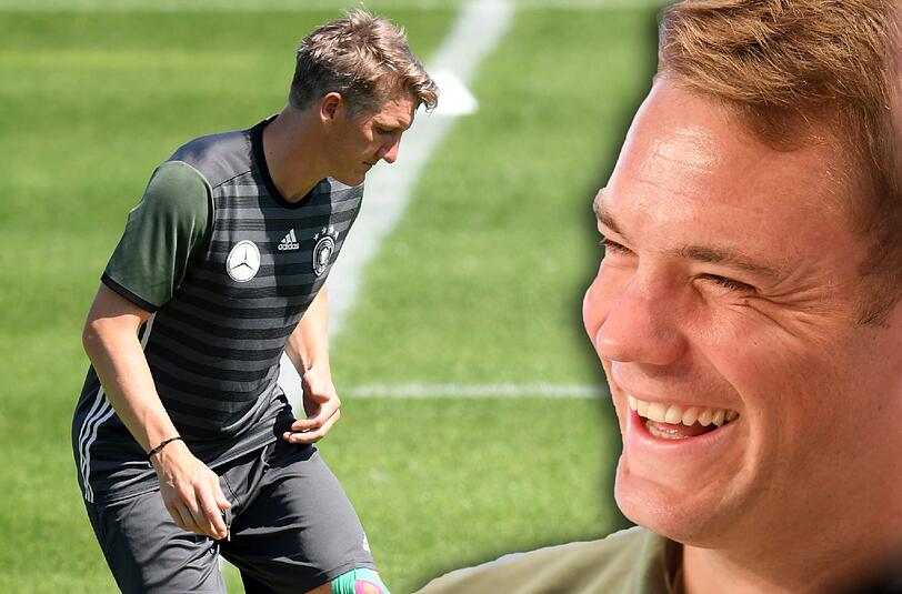 Manuel Neuer (r.) würde sich über ein Startelf-Einsatz von Bastian Schweinsteiger freuen.
