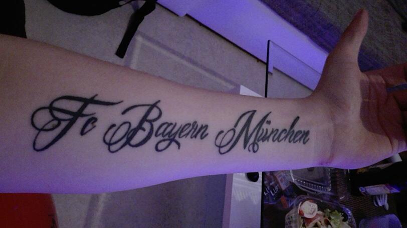 Fan-Liebe, die unter die Haut geht! Die besten FC-Bayern-Tattoos der AZ-Leser...
