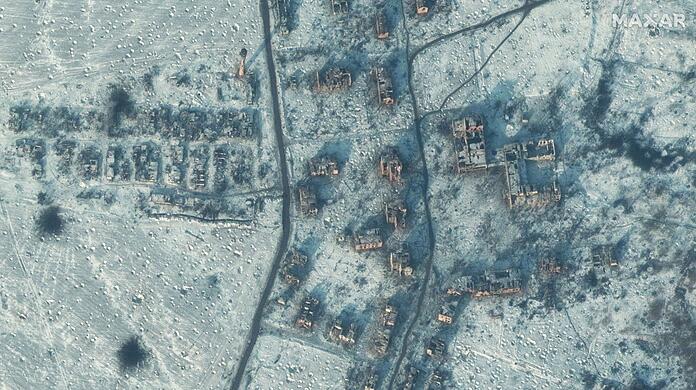 Satellitenaufnahme von zerstörten Gebäuden im ukrainischen Soledar.