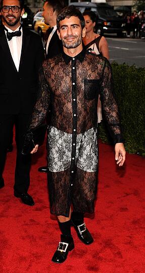 Sänger, Schauspieler, Designer, Stars und Sternchen kamen zur Eröffnung der Ausstellung "Schiaparelli and Prada: Impossible Conversations". Im Bild: Designer Marc Jacobs.