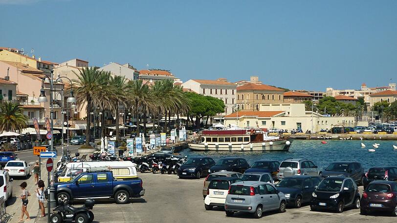 Der Hafen von La Maddalena.
