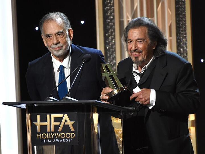 Francis Ford Coppola (l) überreichte Al Pacino den Hollywood Film-Preis in der Kategorie "Bester Nebendarsteller".