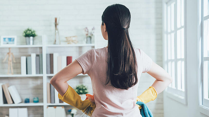 So sollte es am Ende nicht mehr aussehen: Um Chaos in der Wohnung zu vermeiden, gibt es einige Aufräum-Tipps und -Tricks