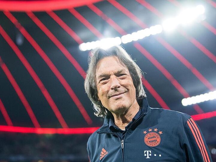 Vereinsarzt Hans-Wilhelm Müller-Wohlfahrt hört beim FC Bayern auf.