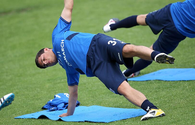 Die Löwen legen sich in Maria Taferl ordentlich ins Zeug: Bankdrücken, Übungen am Gummiseil, Lauftraining - die Bilder aus dem Trainingslager.