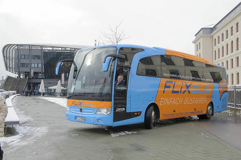 Viele Anbieter drängen auf den umkämpften Fernbus-Markt &ndash; auch &bdquo;Flixbus&ldquo;.Foto: imago