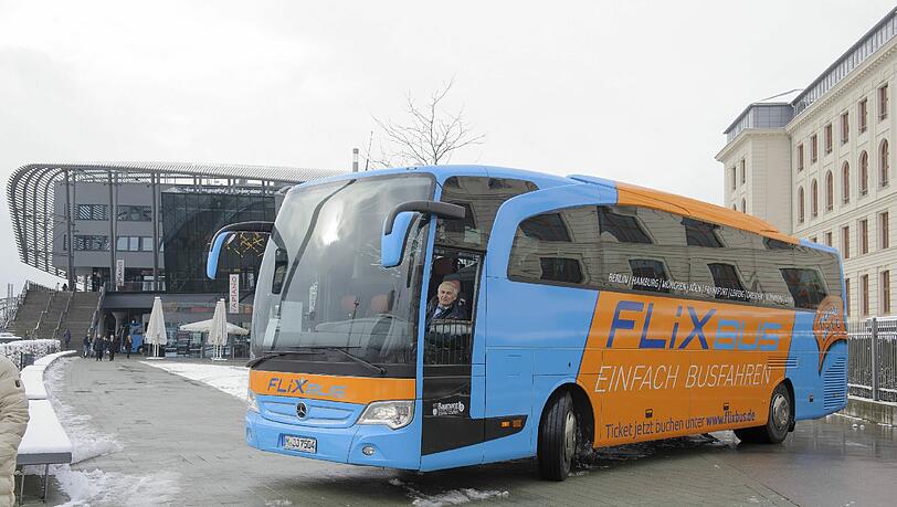Viele Anbieter drängen auf den umkämpften Fernbus-Markt &ndash; auch &bdquo;Flixbus&ldquo;.Foto: imago