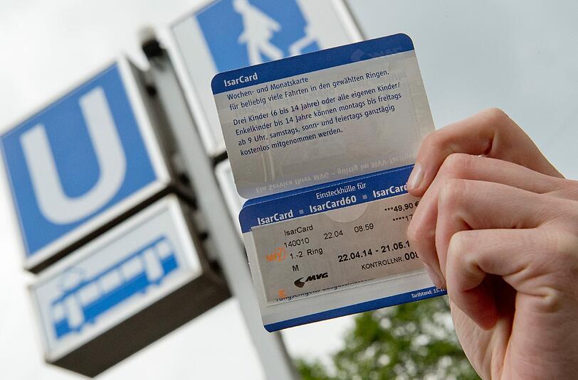 Wer ab Samstag schwarz fährt und erwischt wird, muss 60 Euro abdrücken.