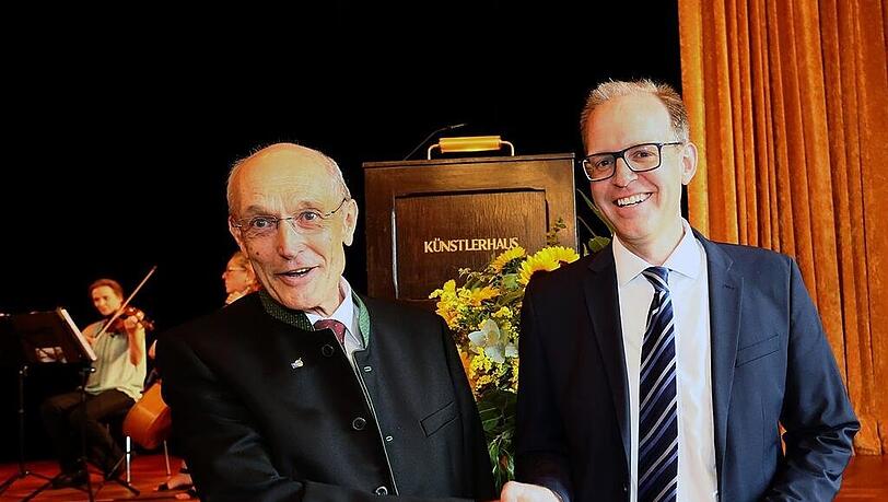 Gut gelaunter Visionär: MVV-Chef Bernd Rosenbusch (rechts). Gut gelaunter Visionär: MVV-Chef Bernd Rosenbusch (rechts).