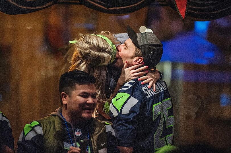 Die Fans der Seattle Seahwaks feierten ausgelassen den klaren Sieg ihrer Super-Bowl-Helden.