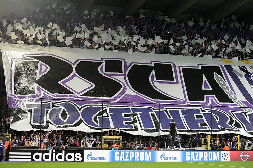 Weitere Bilder aus dem Fan-Block vom Spiel zwischen RSC Anderlecht und Borussia Dortmund