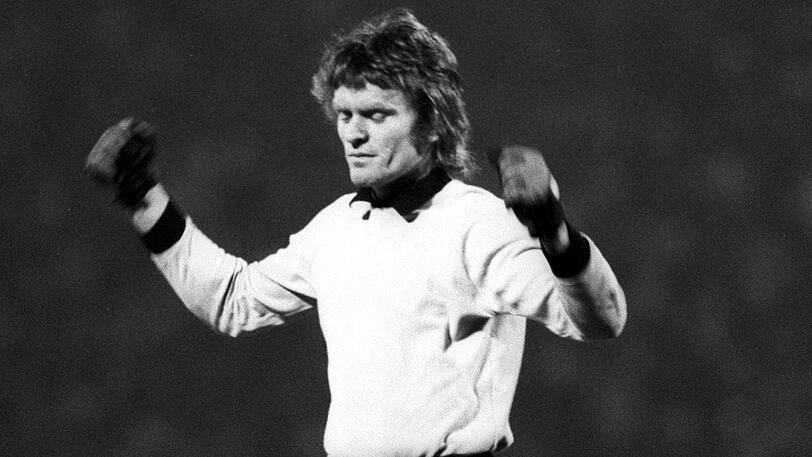 SEPP MAIER: Torwart - Umgerechneter Marktwert: 70 Millionen Euro - Beim FC Bayern aktiv: 1965 bis 1979 - Bewertete Saison: 1972/73