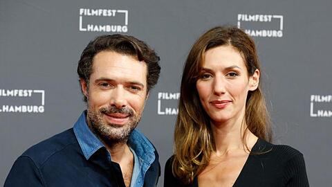Regisseur Nicolas Bedos und Hauptdarstellerin Doria Tillier eröffneten mit ihrem Film "Die schönste Zeit unseres Lebens" das Filmfest Hamburg.