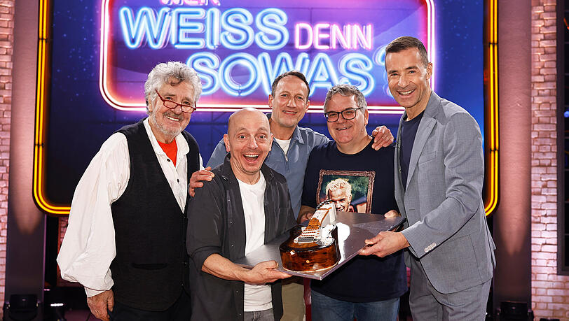 Bei "Wer wei&szlig; denn sowas?" durfte Michael Schanze (li.) sein Allgemeinwissen beweisen. Ein kleines Gest&auml;ndnis hatte er auch im Gep&auml;ck.