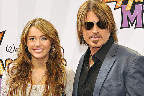 Miley Cyrus kam mit ihrem Vater Billy Ray nach München.