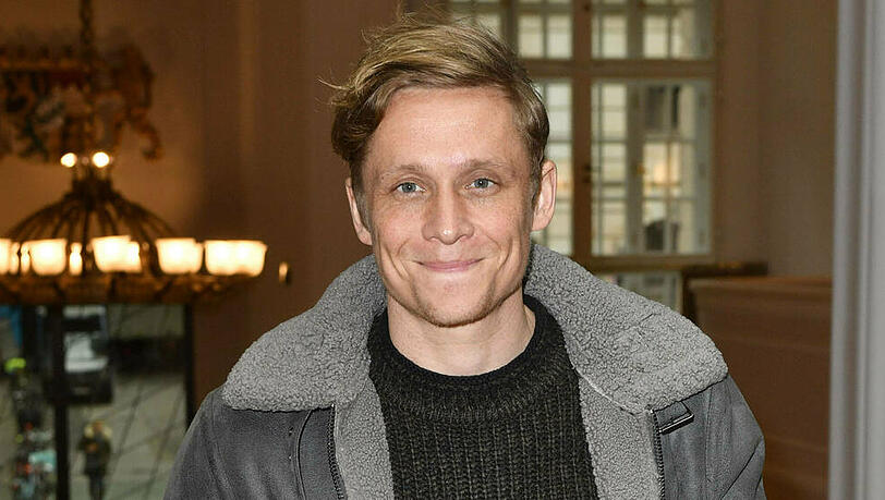 Matthias Schweighöfer freut sich darauf, nach der Corona-Krise endlich wieder die Welt zu bereisen. Matthias Schweighöfer freut sich darauf, nach der Corona-Krise endlich wieder die Welt zu bereisen.