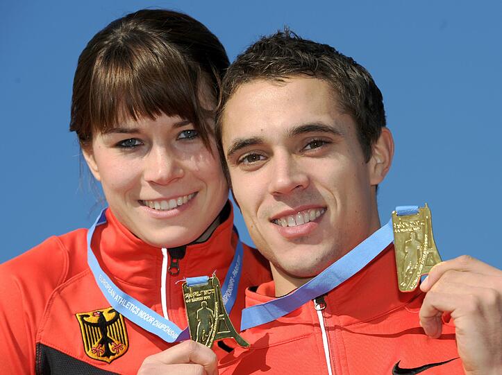 Traumpaar der Leichtathletik: Der Weitsprung-Europameister 2012 Sebastian Bayer und die Halleneuropameisterin über 60m-Hürdenlauf Carolin Nytra sind schon seit mehreren Jahren glücklich zusammen.