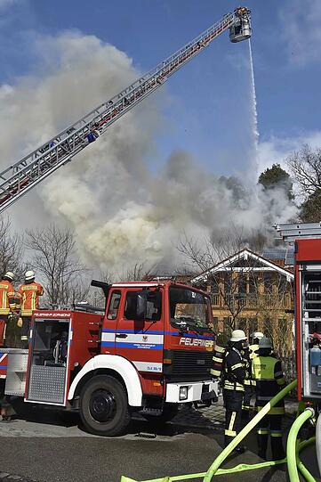 Am Mittwoch brannte in Baldham ein Wohnhaus komplett ab.