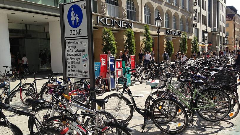 Bei Radlern immer beliebter: die Fußgängerzone Sendlinger Straße Bei Radlern immer beliebter: die Fußgängerzone Sendlinger Straße