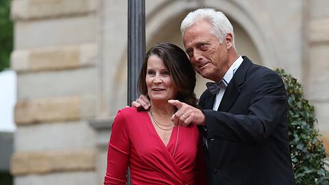 Peter Ramsauer (CSU), ehemaliger Minister in Bayern, und seine Frau Susanne.