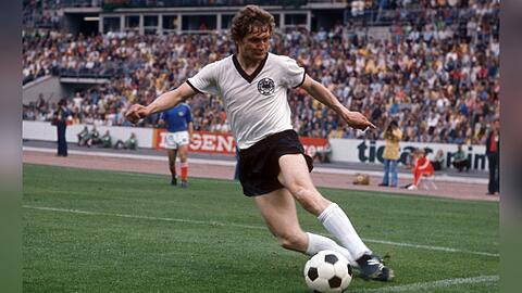 Dieter Herzog bei der Fußball-Weltmeisterschaft 1974.