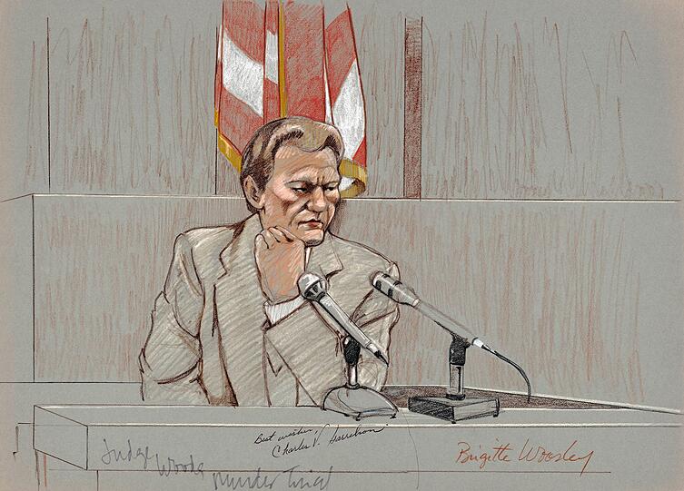 Woody Harrelsons Vater, hier beim Prozess gegen ihn wegen Mordes, war ein berüchtigter Auftragskiller. Wegen der Ermordung eines US-Bezirksrichters wurde Charles Voyde Harrelson 1981 zu einer lebenslangen Haftstrafe verurteilt. Woody Harrelsons Vater, hier beim Prozess gegen ihn wegen Mordes, war ein berüchtigter Auftragskiller. Wegen der Ermordung eines US-Bezirksrichters wurde Charles Voyde Harrelson 1981 zu einer lebenslangen Haftstrafe verurteilt.