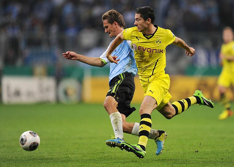 KAI BÜLOW: NOTE 2.
Zwar ohne seinen angestammenten Nebenmann Gui Vallori. Dafür so gut wie lange nicht. Kein Deut schlechter als die BVB-Stars.