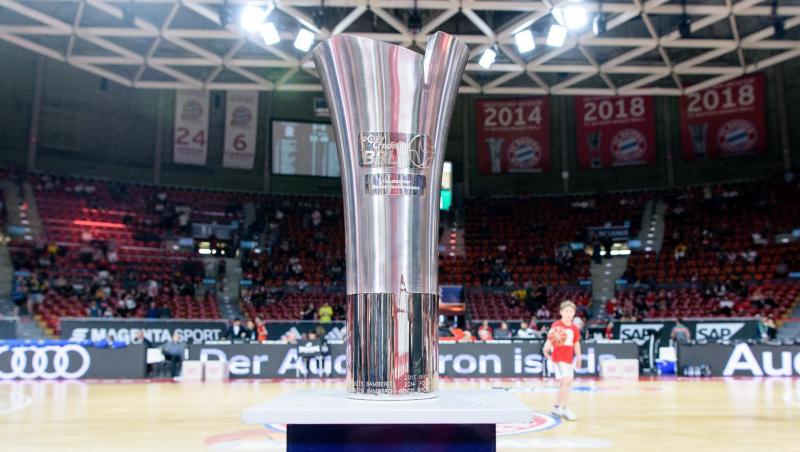 Zehn Teams der Basketball-Bundesliga werden in München einen Meister ausspielen. Zehn Teams der Basketball-Bundesliga werden in München einen Meister ausspielen.
