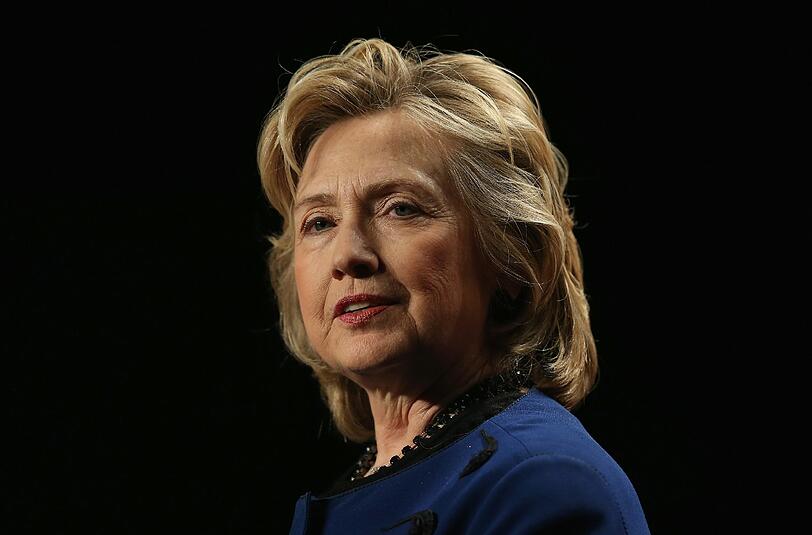 Ex-US-Außenministerin Hilary Clinton ruderte nach ihrem Putin-Hitler-Vergleich zurück.