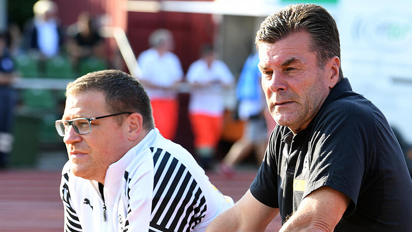 Fahren optimistisch zum FC Bayern: Manager Max Eberl (links) und Trainer Dieter Hecking von Borussia Mönchengladbach.