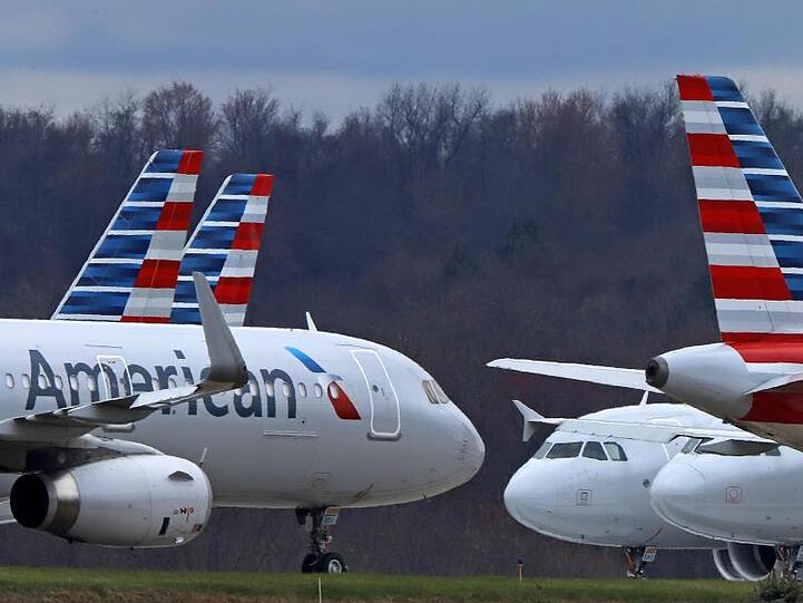 Viele Flugzeuge der American Airlines müssen auf dem Boden bleiben.