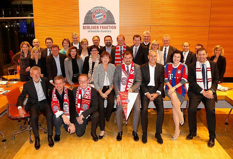 Der FC Bayern darf ab sofort die "Berliner Fraktion" des Bundestags zu seinen Fanklubs zählen.