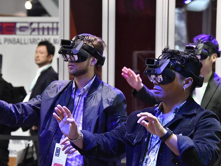Besucher der International Consumer Electronics Show (CES) in Las Vegas.