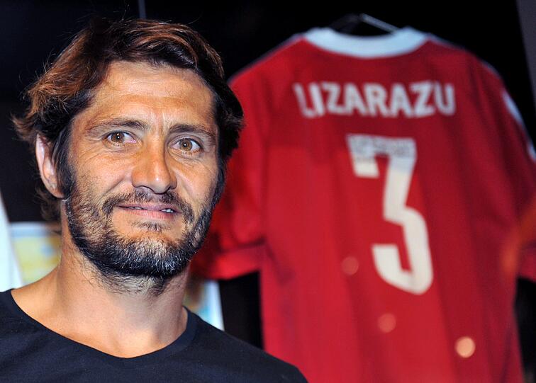 ...Bixente Lizarazu.